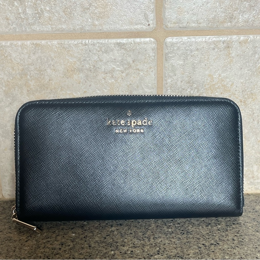 Kate Spade ♠️ Zip Around Wallet in Black
